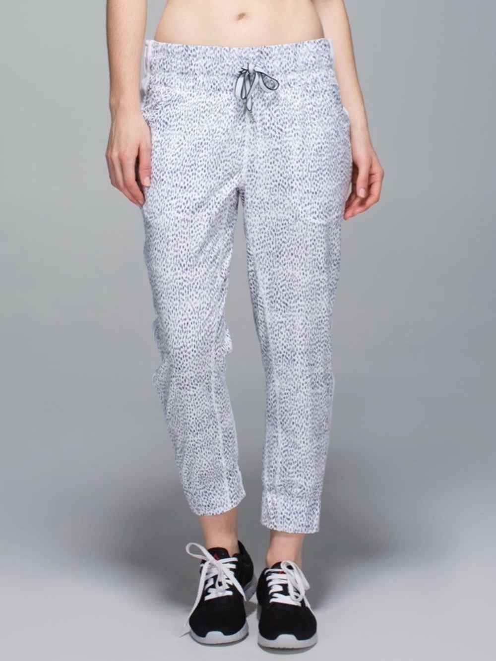 Lululemon Tearaway Pant Joggers Dottie Dash White Black / White | Size: 6